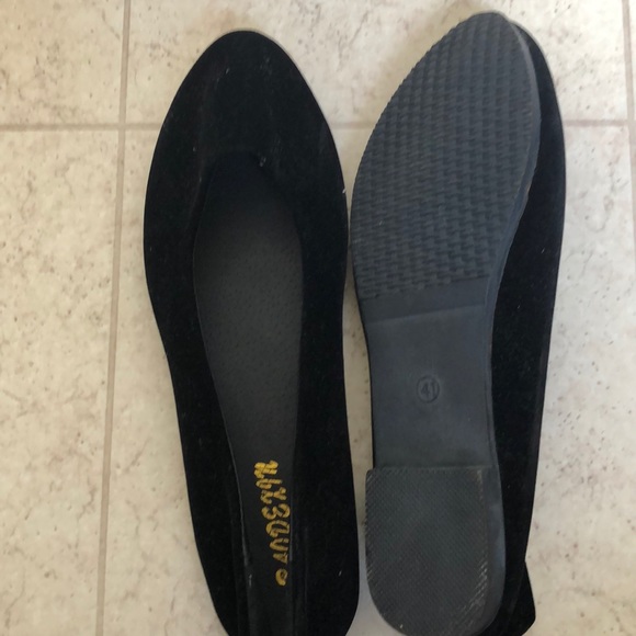 Slip on shoes - Picture 2 of 3